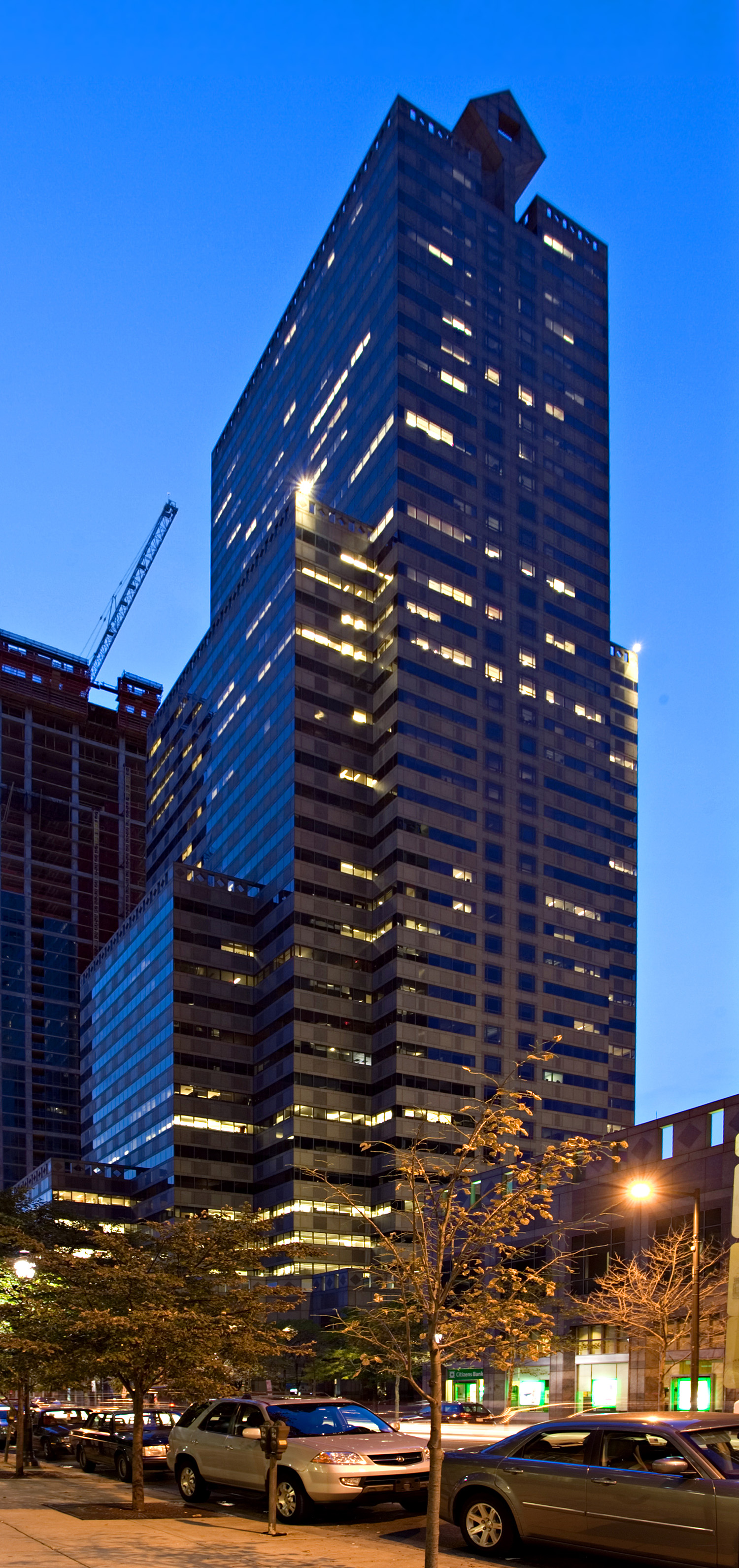 One Commerce Square, Philadelphia - Night view from Market Street. © Mathias Beinling